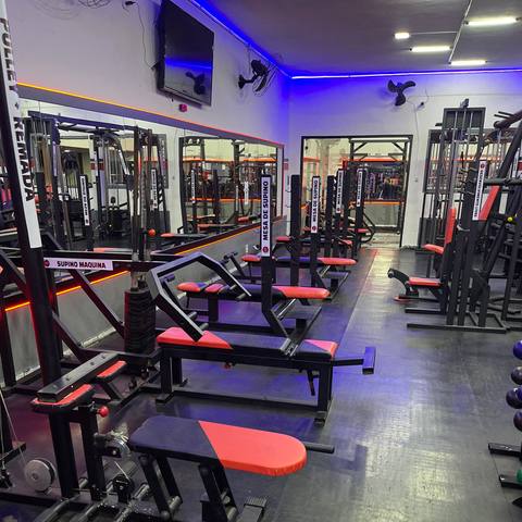 Foto da estrutura da Hommer Fitness 21