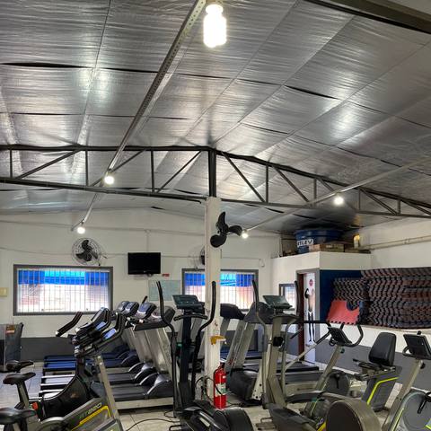Foto da estrutura da Hommer Fitness 75