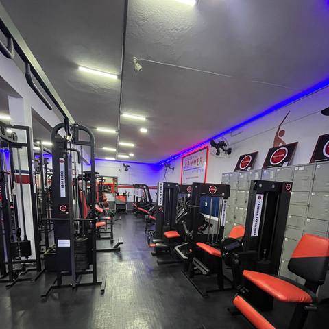 Foto da estrutura da Hommer Fitness 14