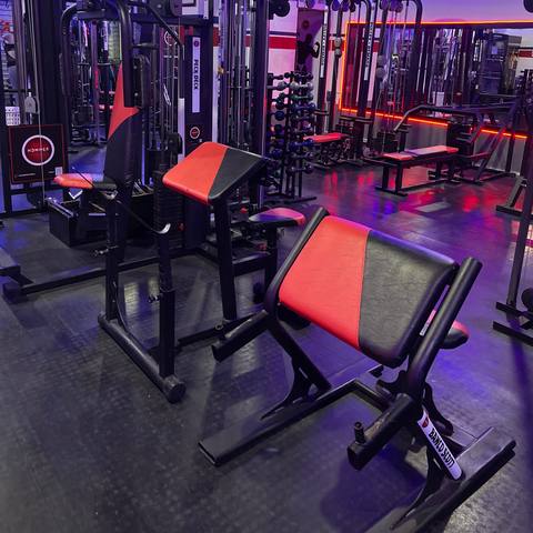 Foto da estrutura da Hommer Fitness 53