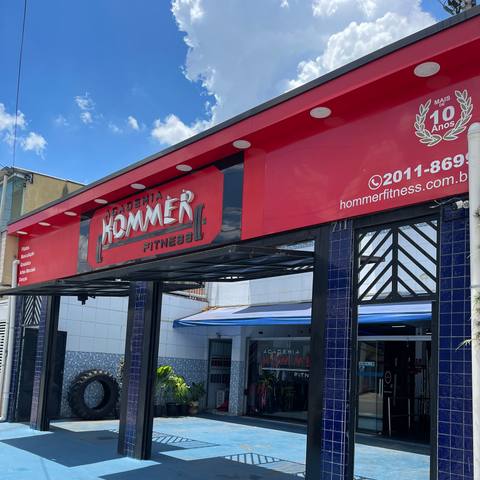 Foto da estrutura da Hommer Fitness 55