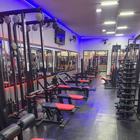 Foto da estrutura da Hommer Fitness 4