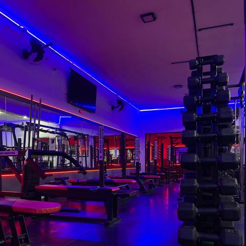 Foto da estrutura da Hommer Fitness 36